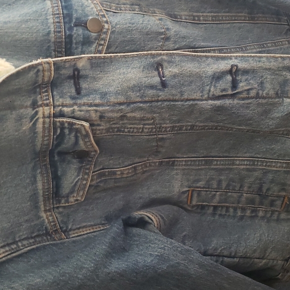 Jacket - Picture 2 of 3